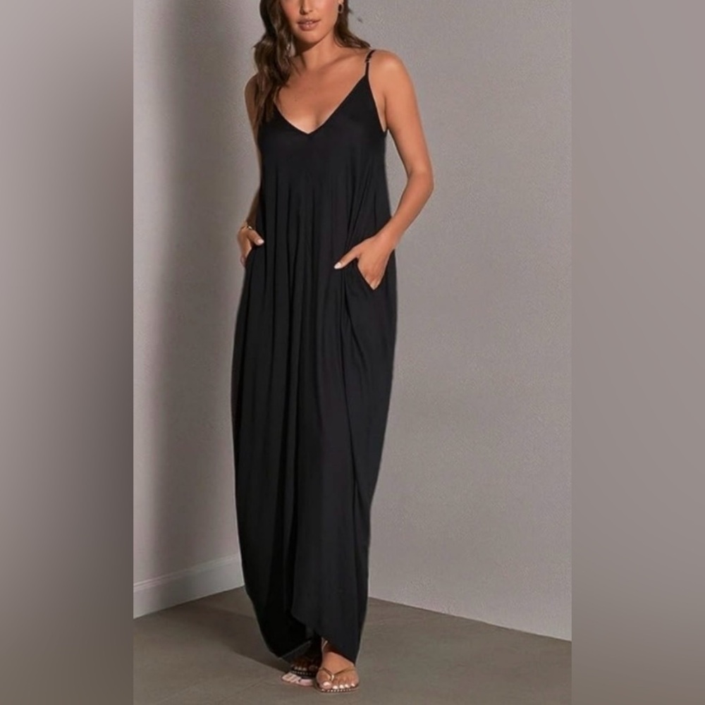 Black flowy Maxi Dress